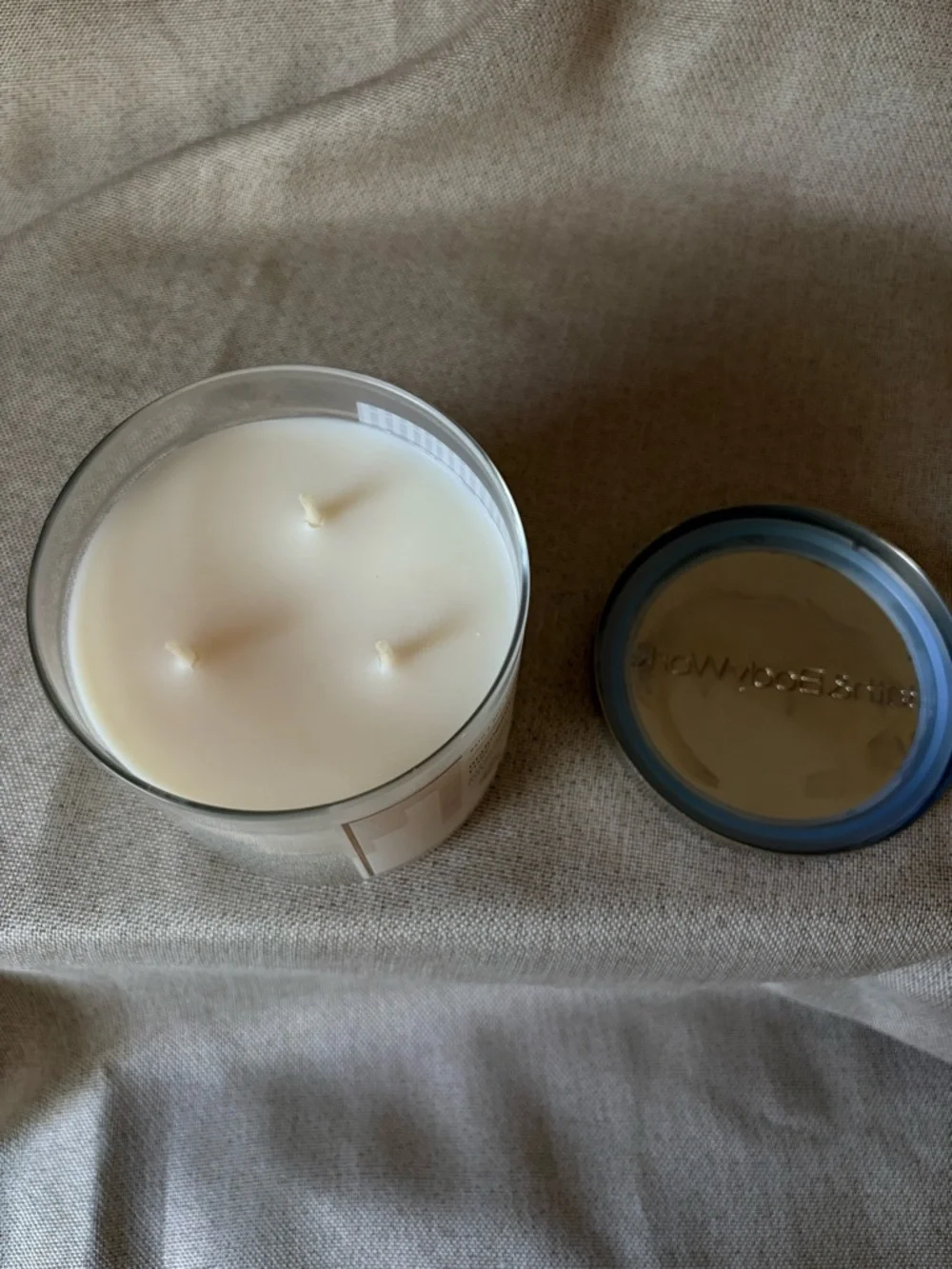 Bath & Body Works Mahogany Rose 3 Wick Candle New in Box - Picture 6 of 8